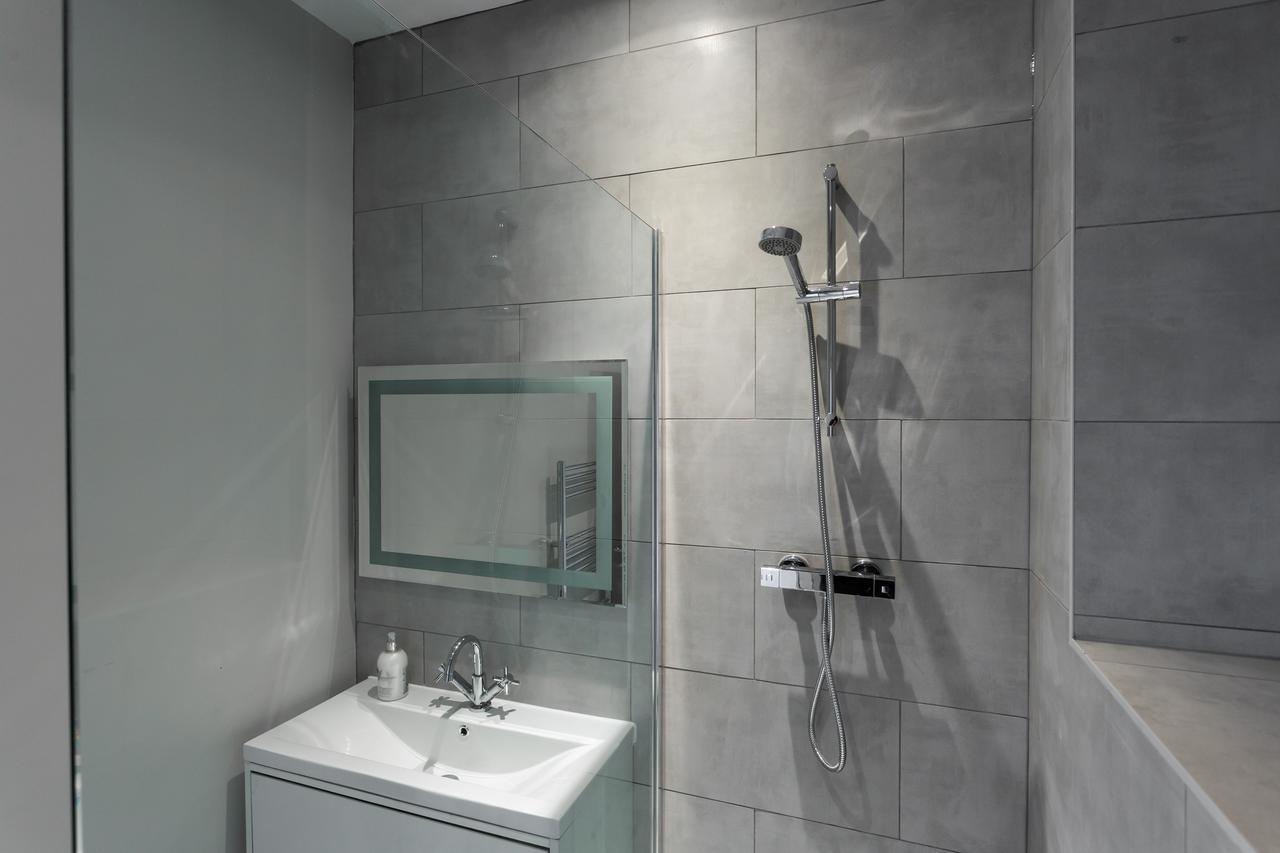 Californication - 2 Bed Apartment Southend-on-Sea Exteriör bild