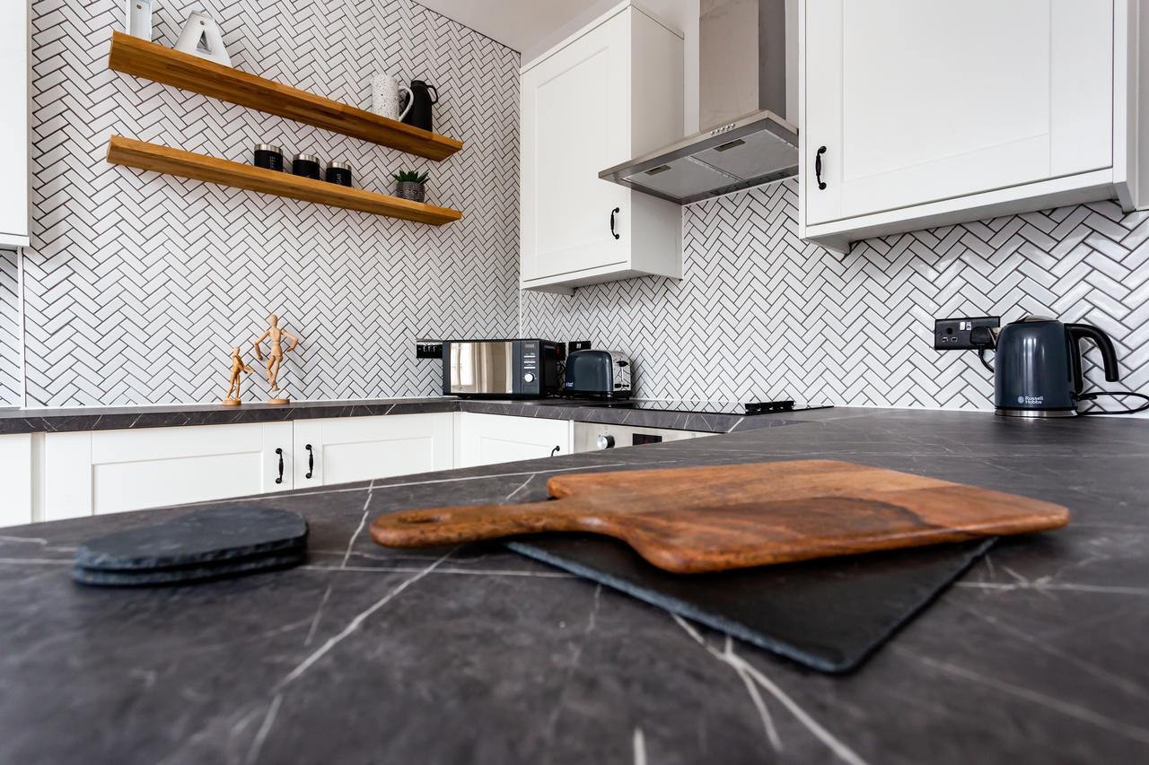 Californication - 2 Bed Apartment Southend-on-Sea Exteriör bild